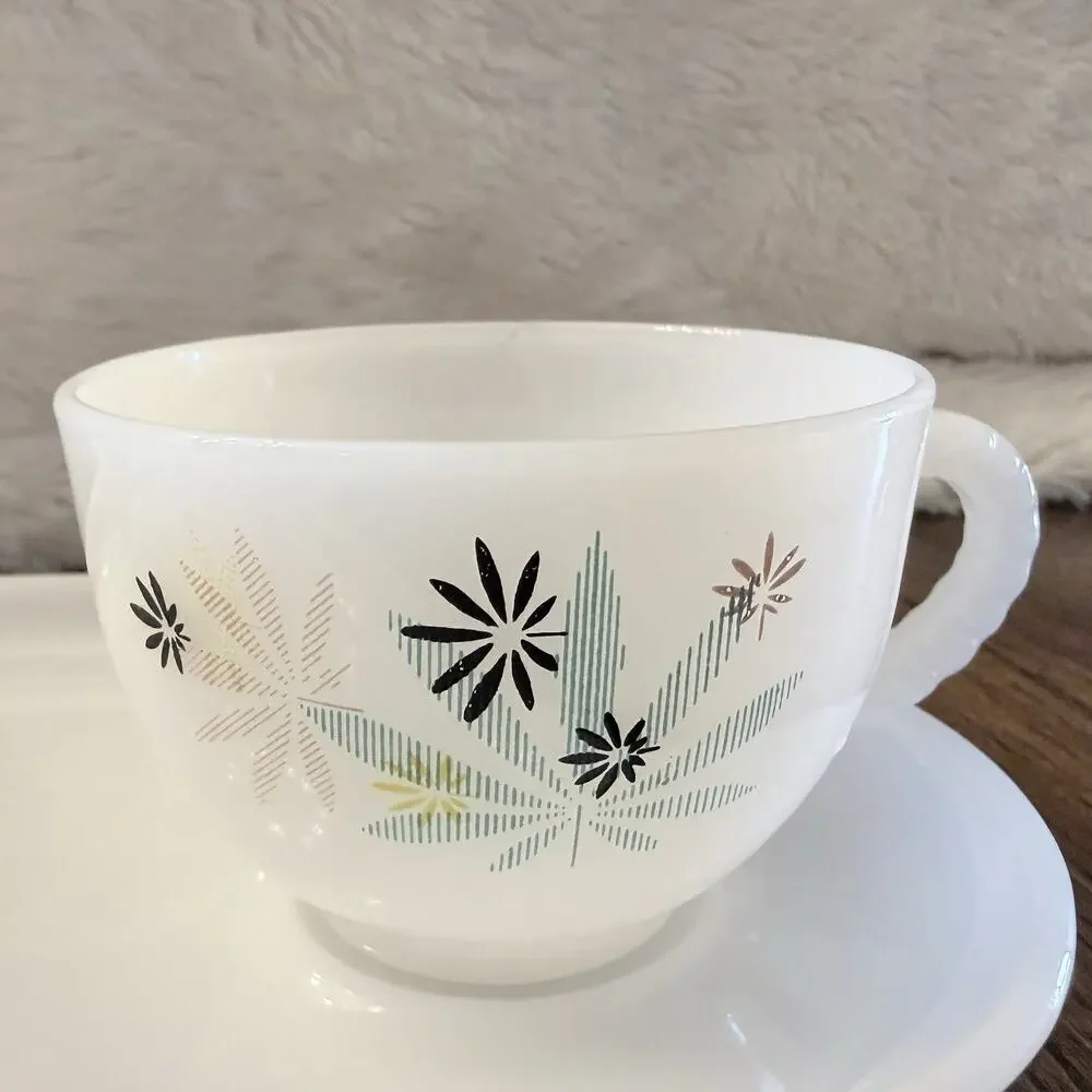 Federal Glass Milk Glass Atomic Flower Leaf Snack Plate Set Set of 4